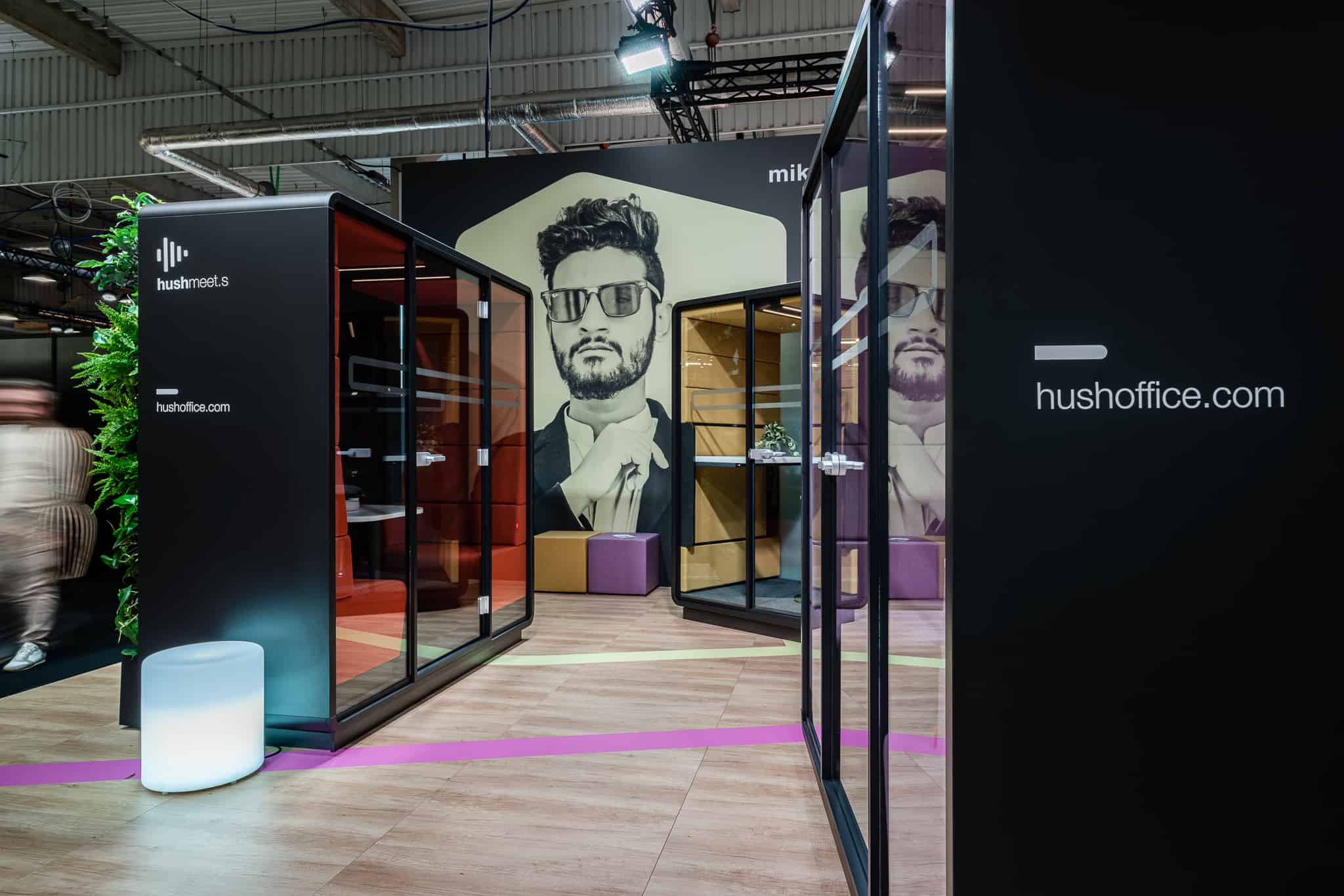Budki akustyczne hushWork – sposób na idealną przestrzeń do pracy