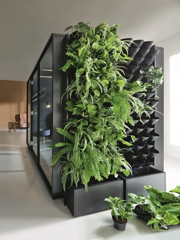 The Hush Green Wall brings nature indoors. Frame, fixing arms, flower pots with irrigation channels, and automatic electronic irrigation system included.