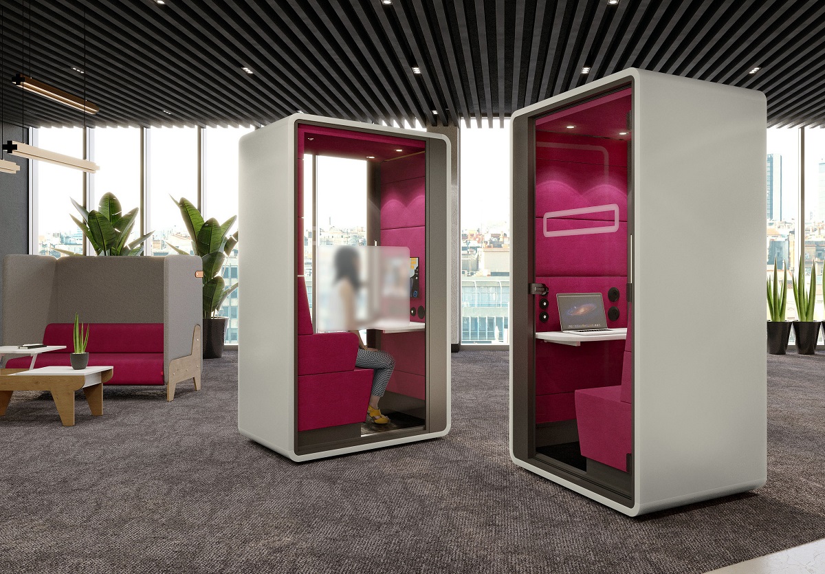 Roughly 4 by 3 feet, hushHybrid takes up less space than a desk. It’s an agile answer to the tenant’s need for professional-grade video call spaces.