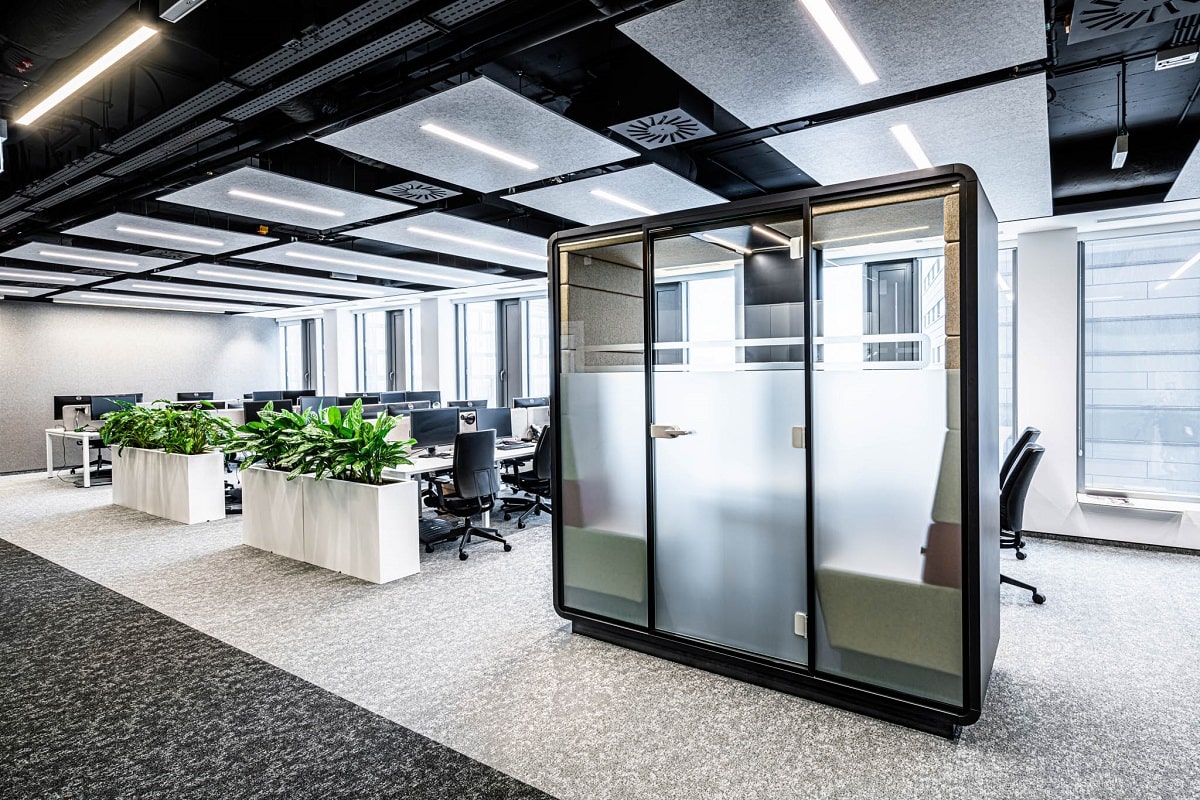 A 2-person office meeting pod for private one-on-ones