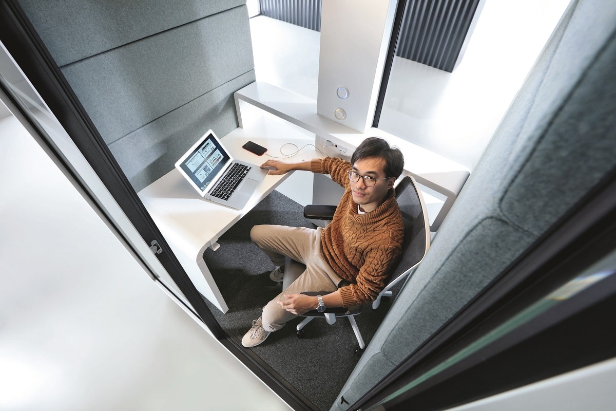 HushWork's fan speed is adjustable. So employees get thermally cozy in the work pod. Their space is also kept fresh by the pod's continual ventilation.
