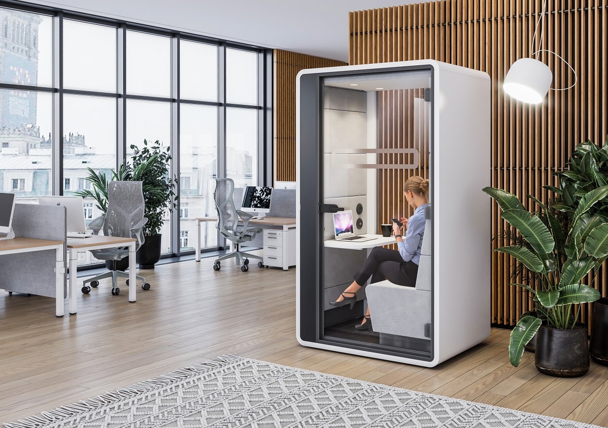 Frost-able rear glass panel. Optional privacy sticker. The hushHybrid video conference booth boosts visual privacy for easily-distracted teammates in all the important ways