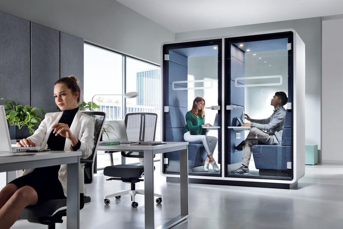 HushTwin, die verbundene Bürobox. Zwei perfekte, völlig unabhängige Arbeitsbereiche auf einer Fläche von etwa 21 Quadratmetern.