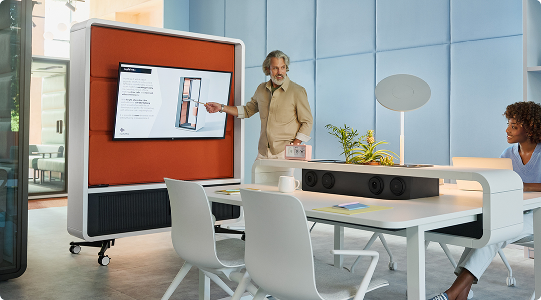 HushWall configurable mobile wall for office