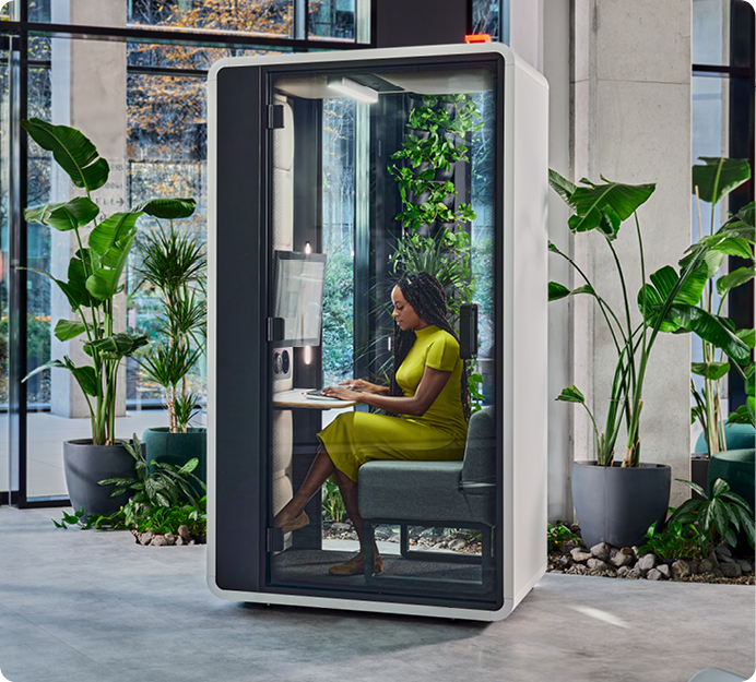 Portable office pod for remote work hushFree.S.Hybrid