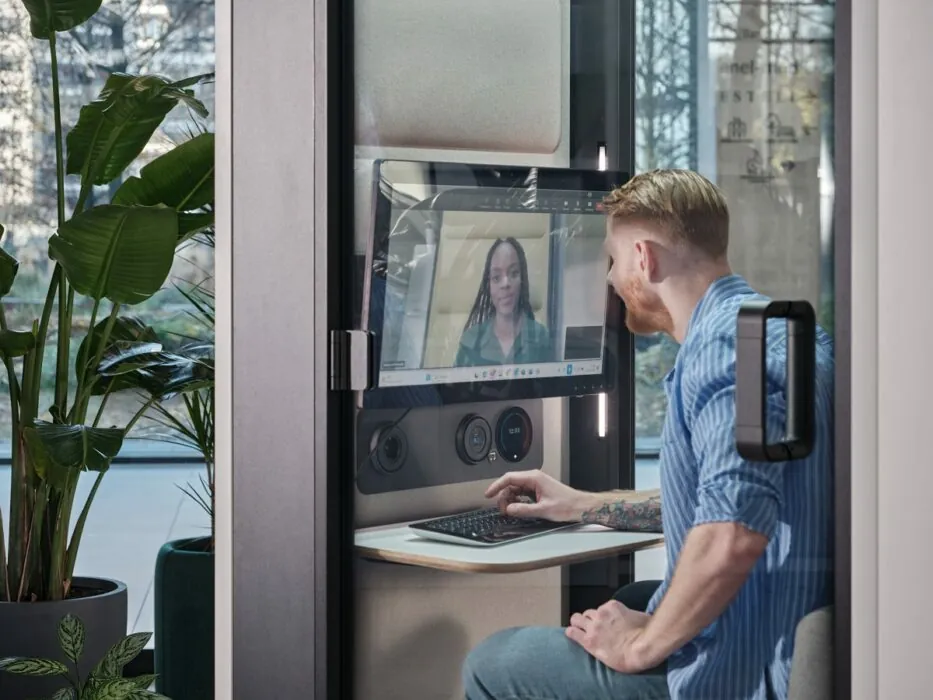 Should you work in an acoustic booth all day?
