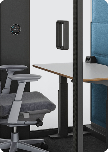 Kabiny akustyczne Hushfree Work w trzech wariantach kolorystycznych: czerwonym, szarym i żółtym.